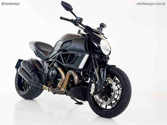 DUCATI DIAVEL DARK 